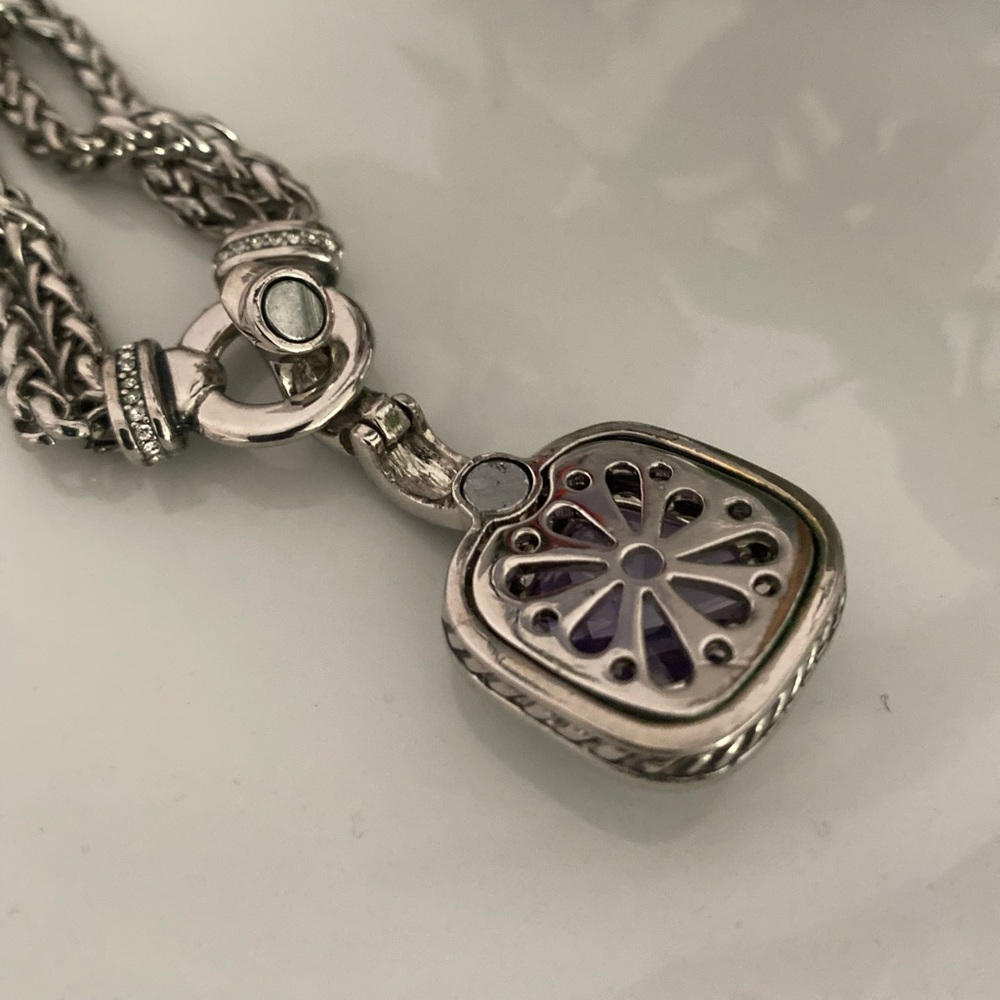 ROBLYN DESIGNS Stone Pendant Necklace - Picture 5 of 8